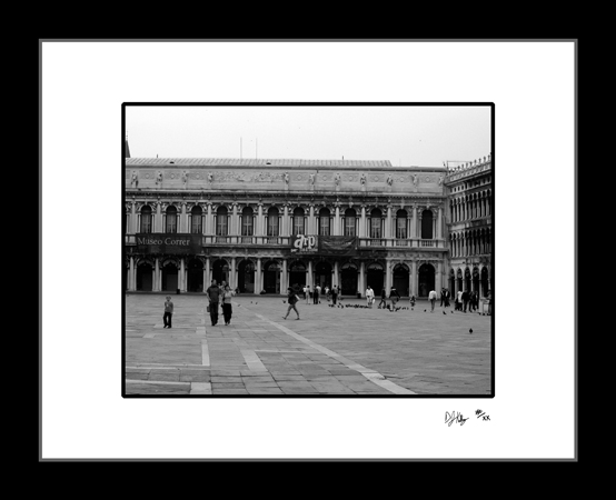 St Marks Square - Venice, Italy (BWVeniceStMarks001) - Damian Kolbay Photography
