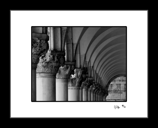 Arches at Doges Palace - Venice, Italy (BWVeniceStMarksArch001) - Damian Kolbay Photography