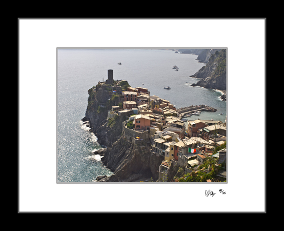 Vernazza Overlook - Cinque Terre, Italy (6972_VernazzaOverlook) - Damian Kolbay Photography