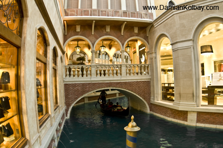 Gondola at the Venetian - IMG_3760